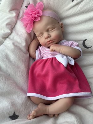 Mini silicone reborn doll